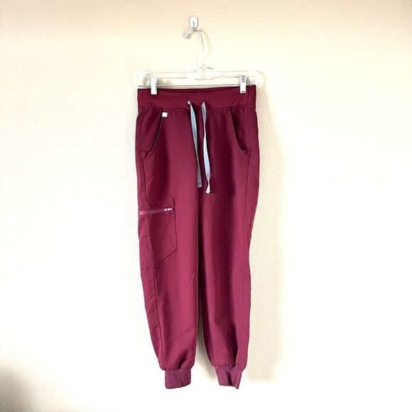 Figs Burgundy Scrub Top and Pants Set - XXS/XXSP - Picture 9 of 9